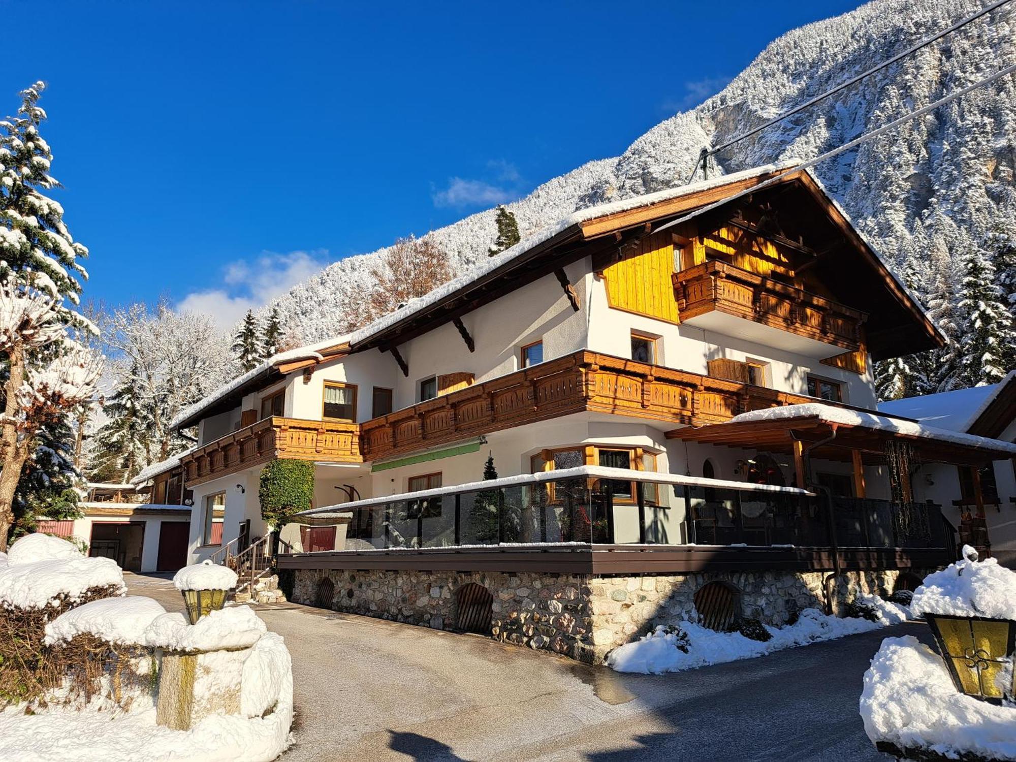 Gaestehaus Almrausch, Ferienanlage Mit Pool Nassereith Exterior foto