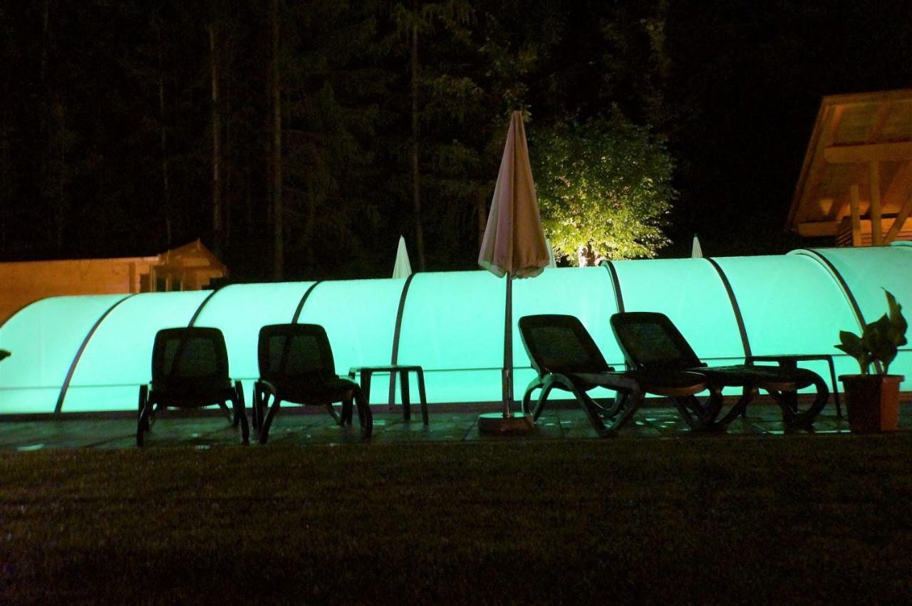 Gaestehaus Almrausch, Ferienanlage Mit Pool Nassereith Exterior foto